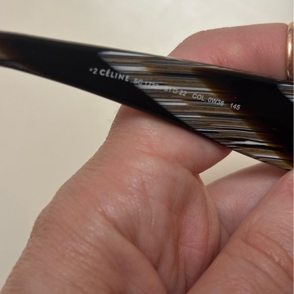 Celine Sunglasses with fabric bag - Picture 5 of 10